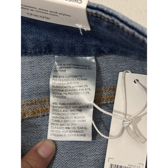 Chicos Capri Denim Pants Women 18 Pull On Medium Wash - Picture 10 of 14